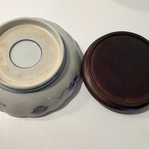 Meiji Period Japanese Imari Porcelain Scalloped Bowl with Stand - 19th c. - Picture 2 of 2